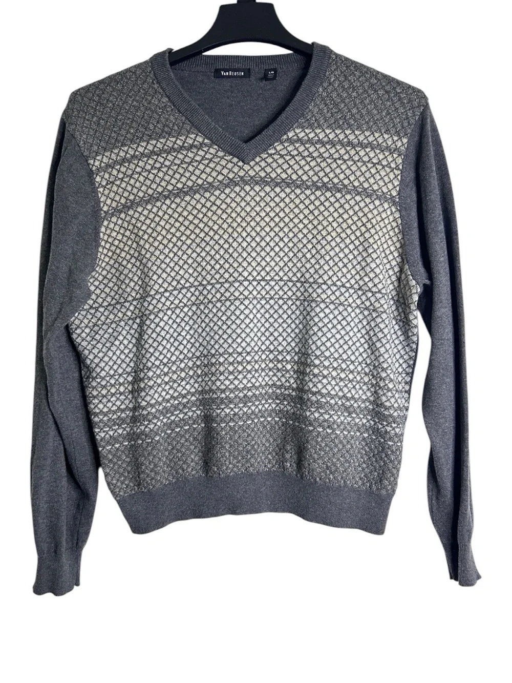 Van Heusen Men’s Gray Geometric V-Neck Sweater Size L